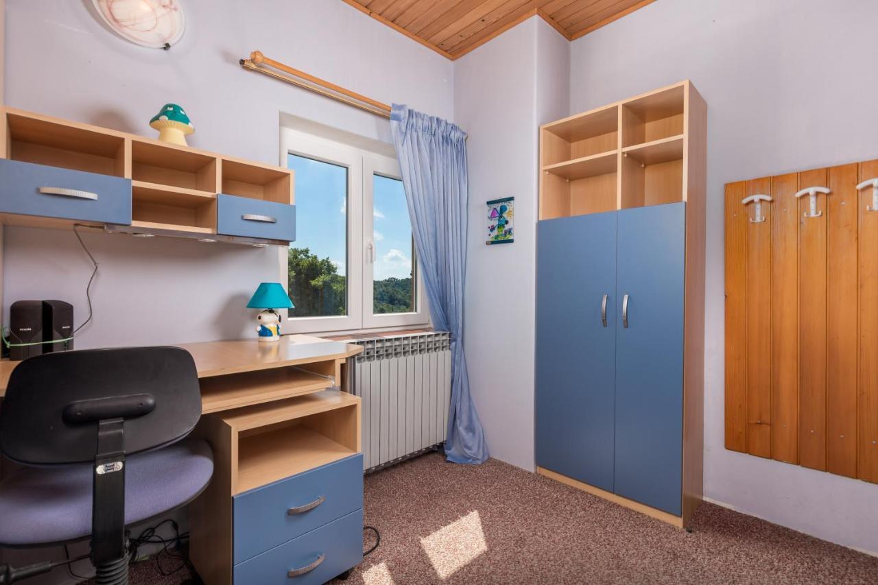 Apartment Magda With A Parking Space And Sea View Rijeka Buitenkant foto